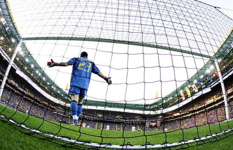 Las mejores paradas de Casillas en 2004