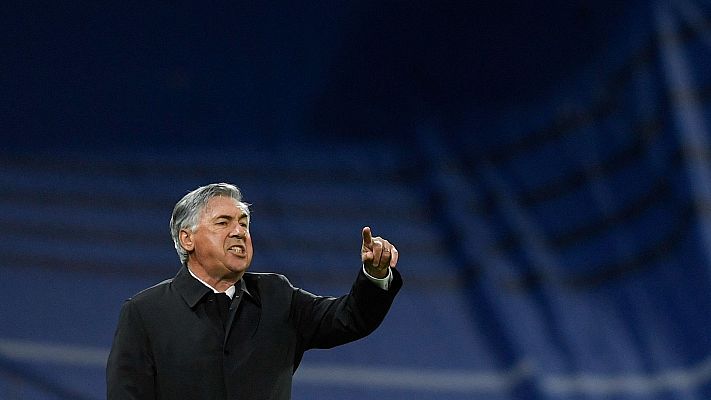 Fútbol - Ancelotti: "Es bueno que la  afición nos despierte con algunos pitos"