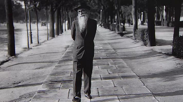 Telediario 2 - 'Cuidado con la memoria', una exposición dedicada a la firma fotográfica Alfonso