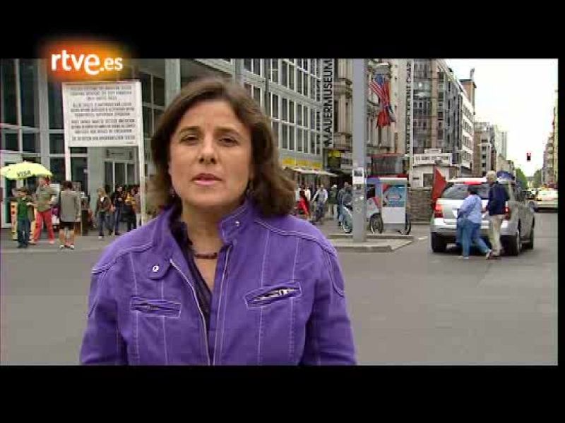 En portada - Tras la huella del muro de Berlín. Checkpoint Charlie | Ver