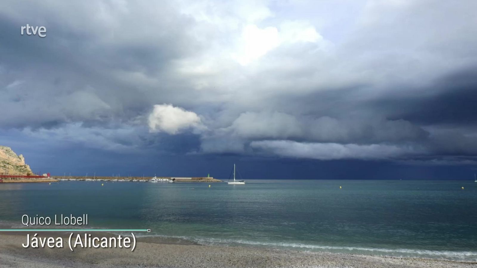 Intervalos de viento fuerte en Ampurdán y Baleares. Nevadas copiosas en la Cantábrica occidental - ver ahora