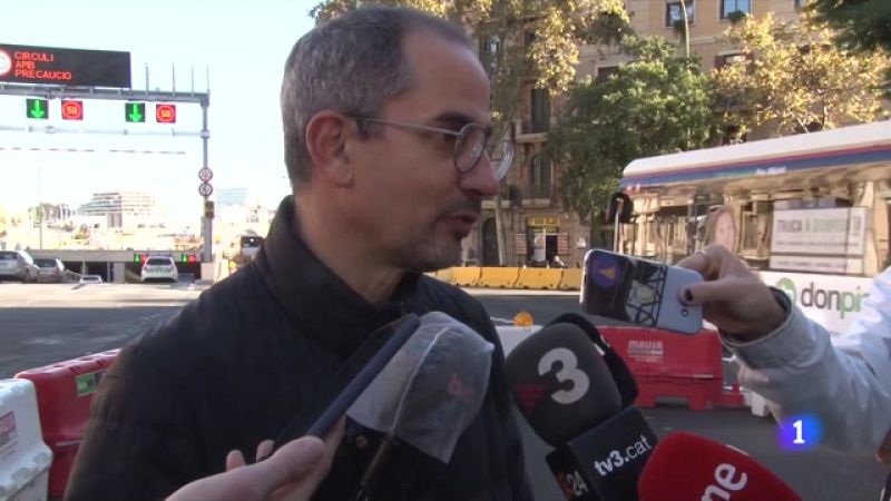 Ja circulen vehicles pel túnel de Glòries en sentit Besòs