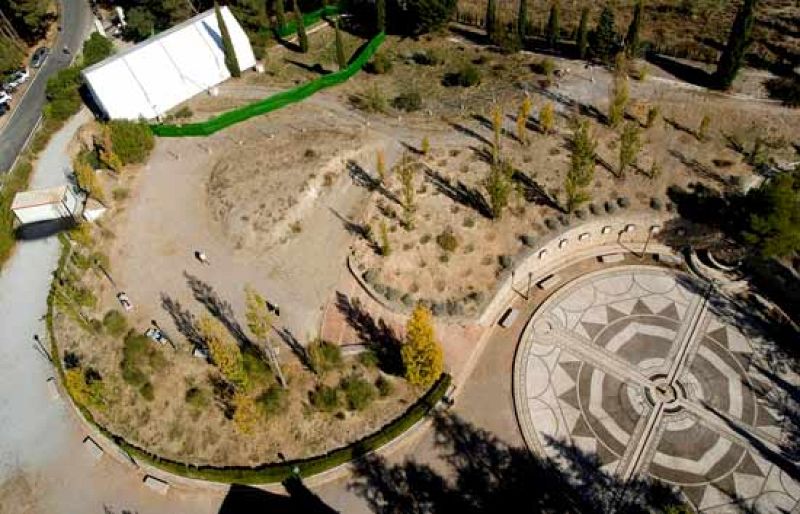 Informe Semanal: Se busca al poeta