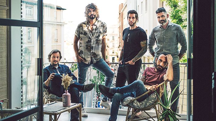 Telediario 1 - Las historias cotidianas de Izal en 'Hogar'