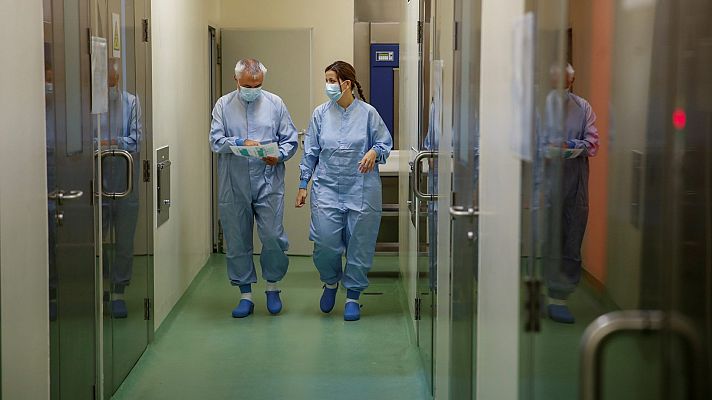 Telediario en lengua de signos - Telediario - 8 horas - 09/11/21 - Lengua de signos