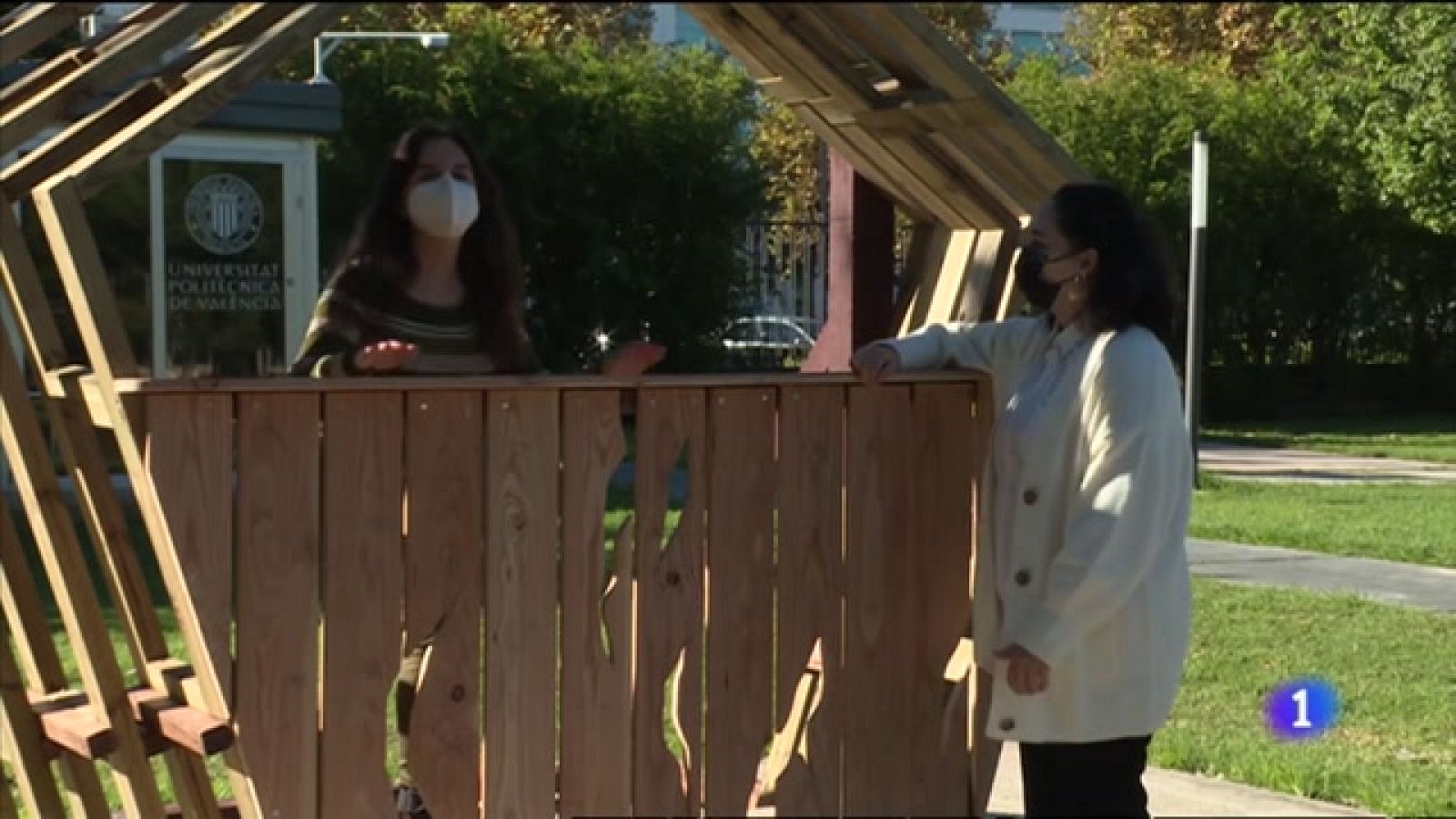 Balcons de fusta desmuntables per als edificis