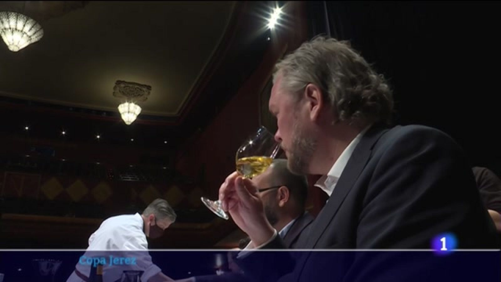 Cocineros y sumilleres de primera línea compiten en Jerez para conseguir el maridaje perfecto - Noticias Andalucía | Ver