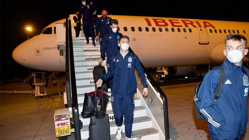 La selección ya está en Atenas con todos los jugadores, incluido Merino