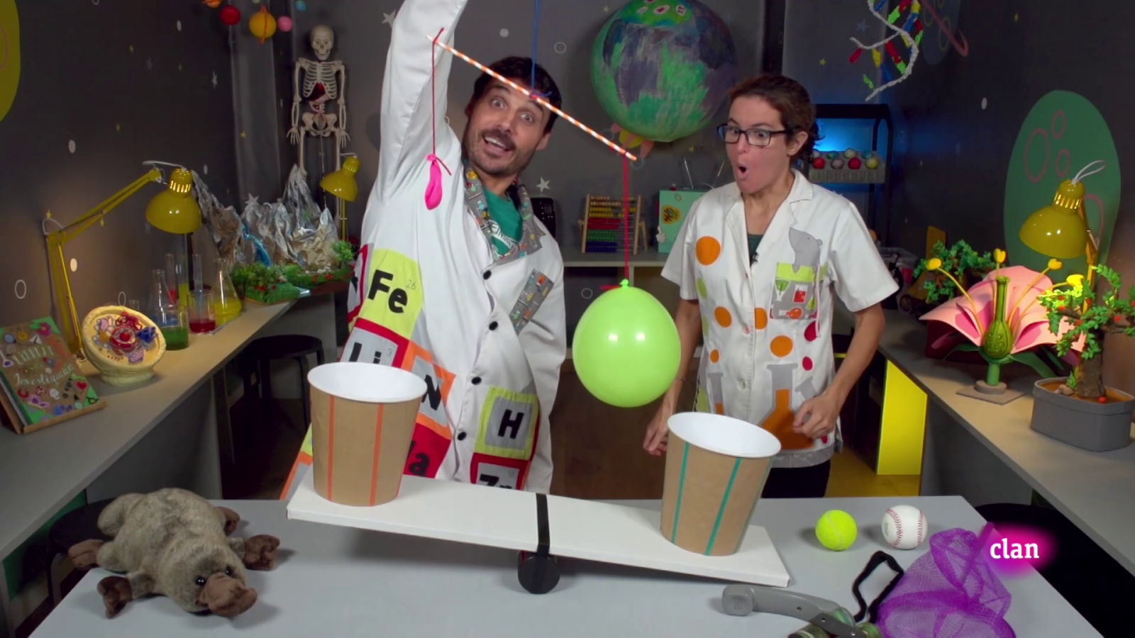 RETO - Construye una balanza - Aprendemos en Clan | Ver