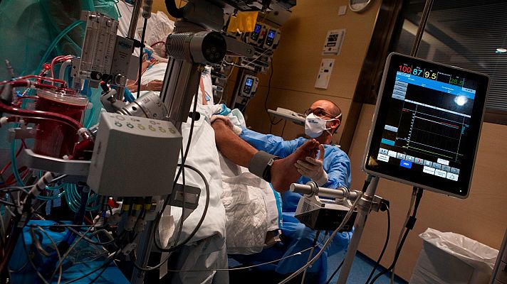 Telediario 1 - El 70% de los ingresados en UCI en España por coronavirus no están vacunados