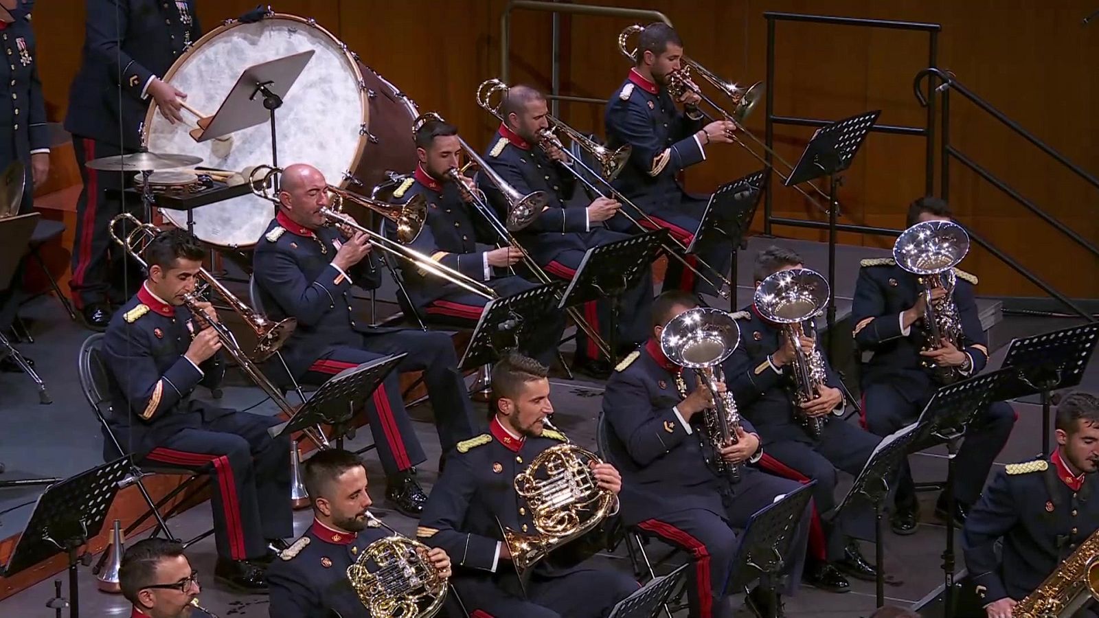 Los conciertos de La 2 - Conoce los ejércitos a través de la música militar (Parte 2) - ver ahora