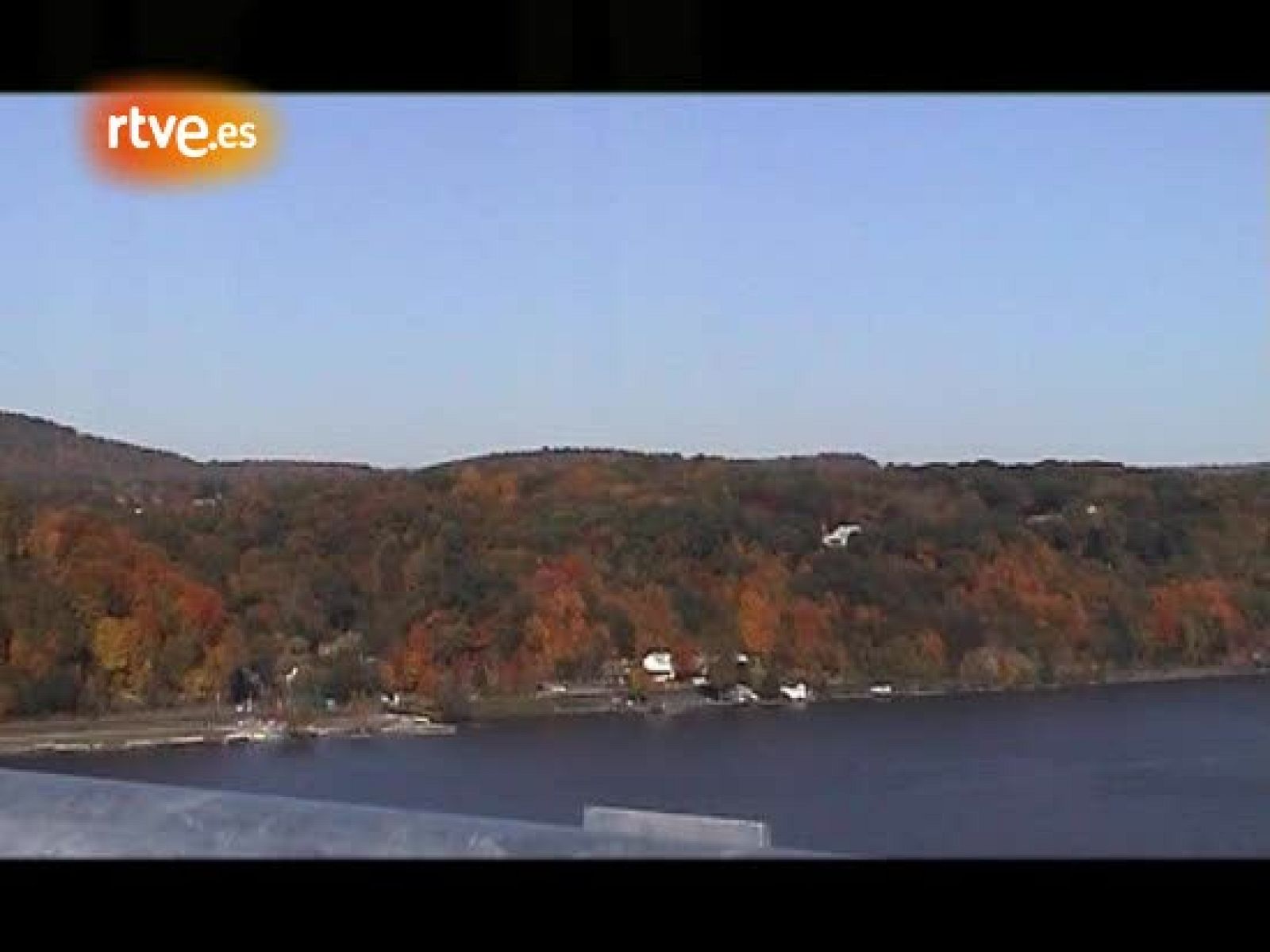 Guillermo Fesser, en su crónica semanal para el programa 59 segundos, explica que Estados Unidos vuelve a estar de elecciones un año después de elegir a Barack Obama como presidente.