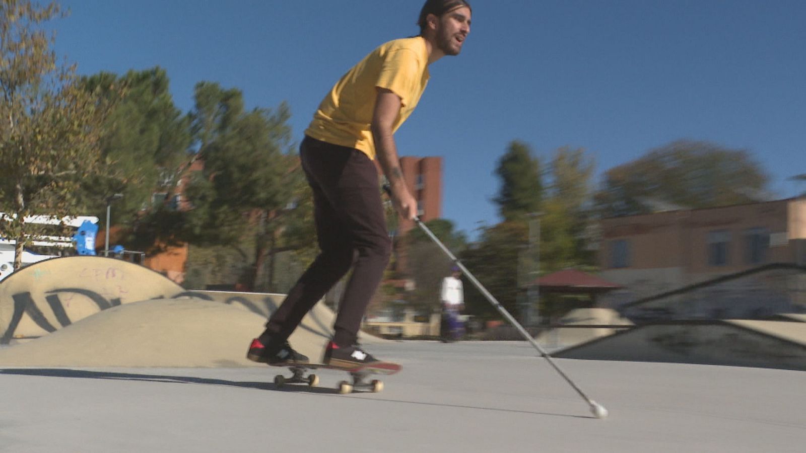 La historia de superación de Marcelo Lusardi, el único skater ciego reconocido en Europa -- Ver