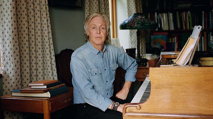 Telediario 1 - 'Letras', de Paul McCartney: un autorretrato a través de sus canciones