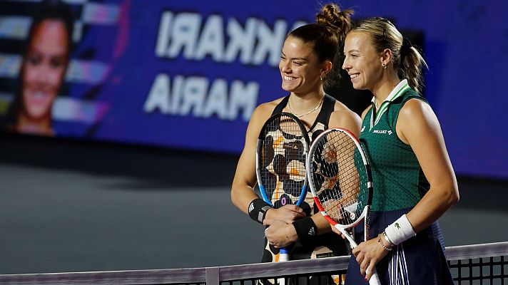 Tenis - WTA Finals Round Robin. Semifinal: A. Kontaveit - M. Sákkari
