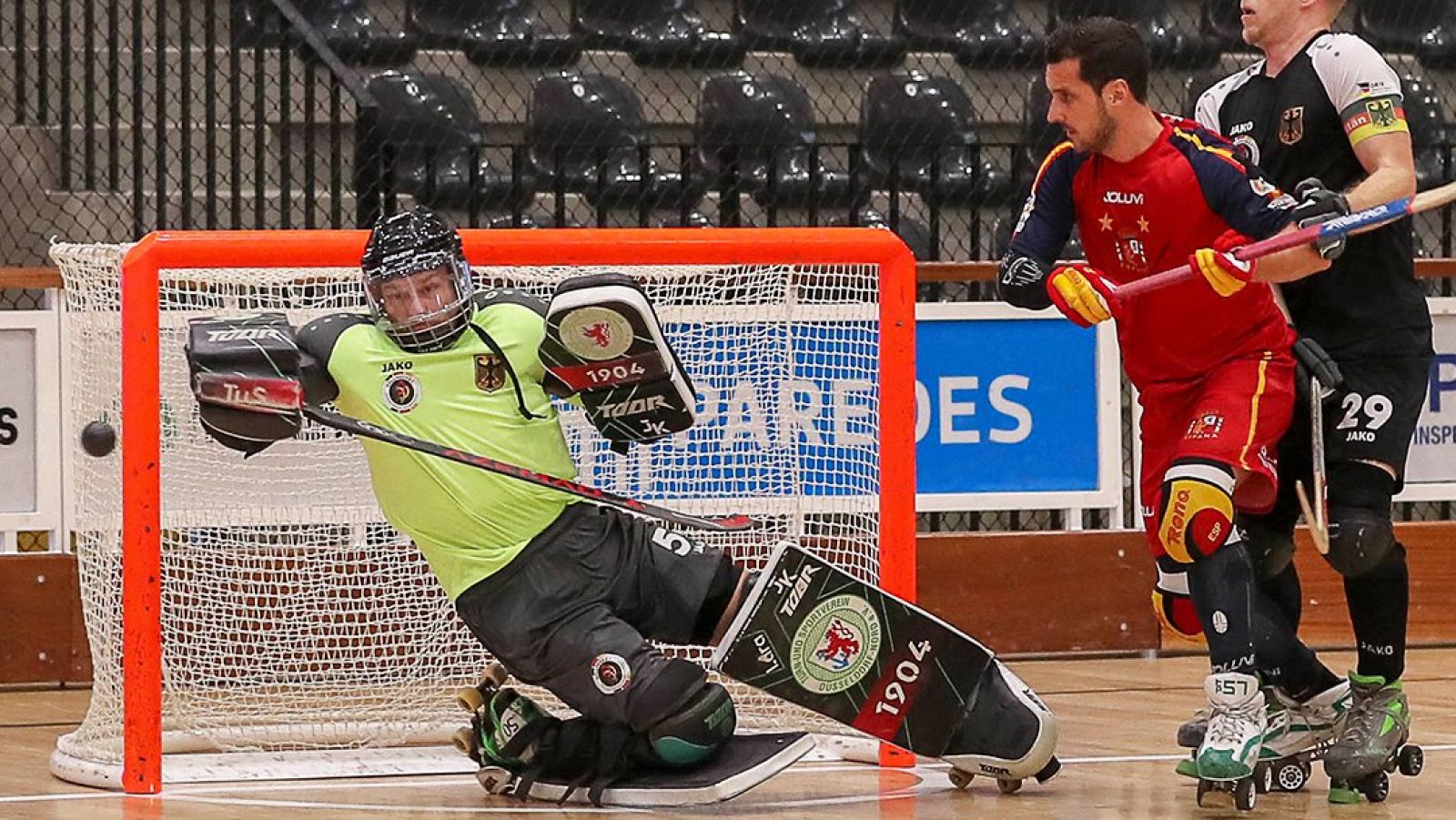 Las mejores jugadas del Alemania 2-11 España del Europeo de hockey patines -- Ver ahora