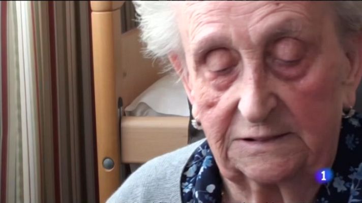 L'informatiu - Comunitat Valenciana - El documental 'Sacar a la luz: memoria de las mujeres rapadas'