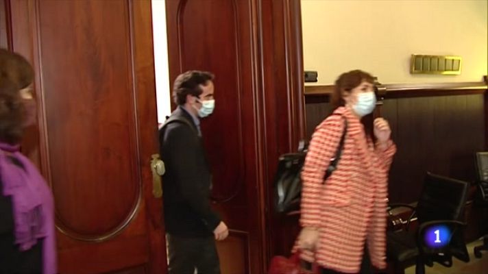 L'Informatiu - El Govern negocia els pressupostos a contrarellotge amb els comuns i la CUP