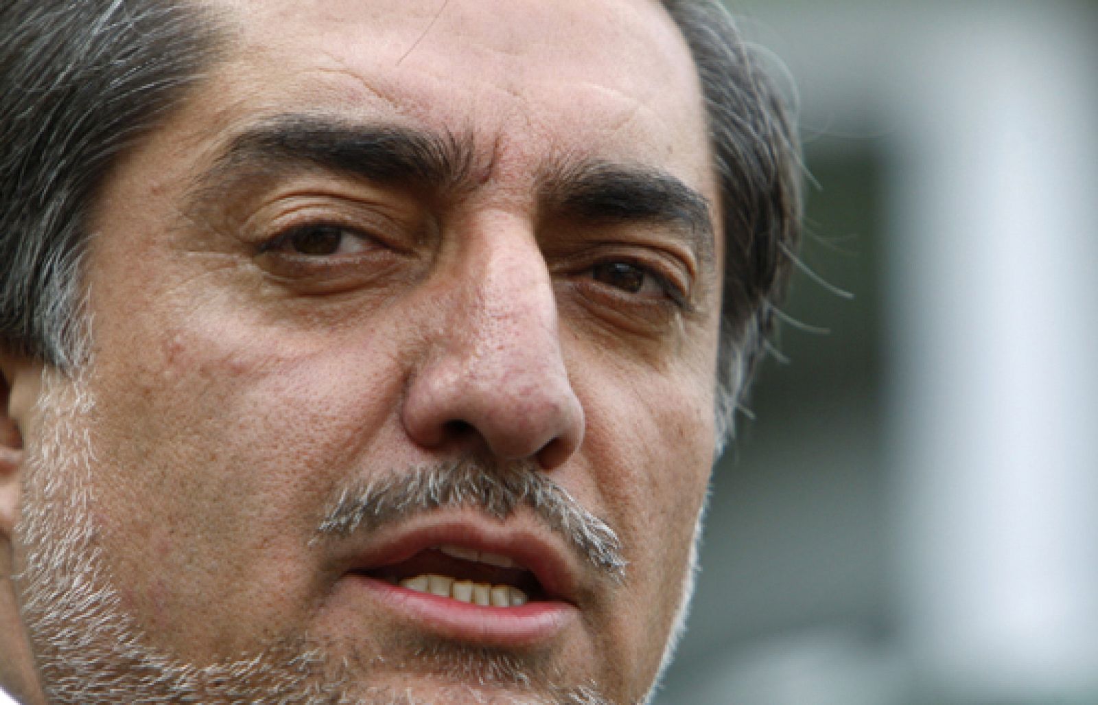 La reelección de Karzai como presidente no ha cerrado la crisis política en Afganistán | Ver