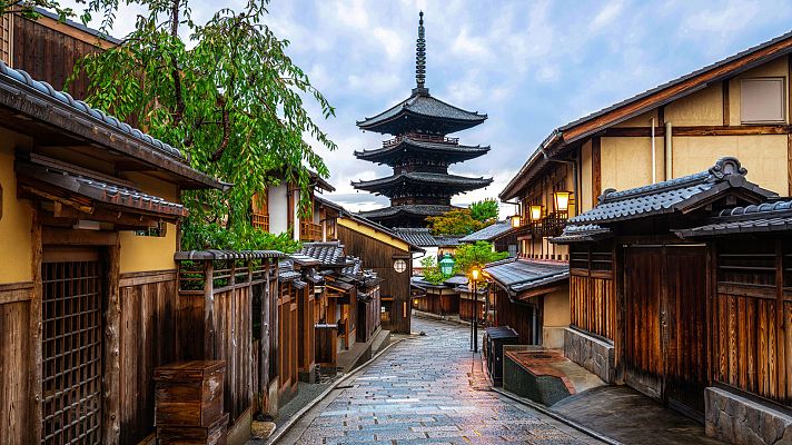 Viaje al pasado de las ciudades 2 - Kioto: la fortaleza de la madera