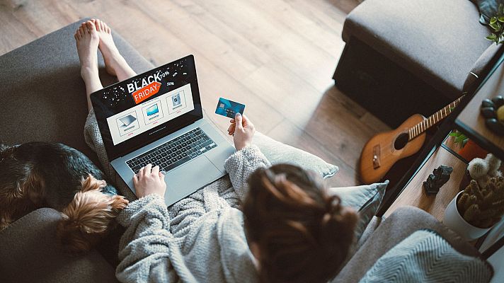 La hora de La 1 - Algunos comercios se adelantan al Black Friday: "Hemos notado una barbaridad el aumento de clientes"