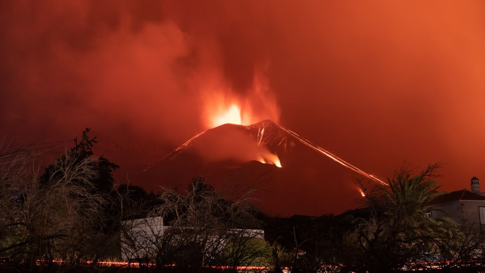 Volcán de La Palma: 1.000 hectáreas afectadas y 7.000 evacuados | Ver