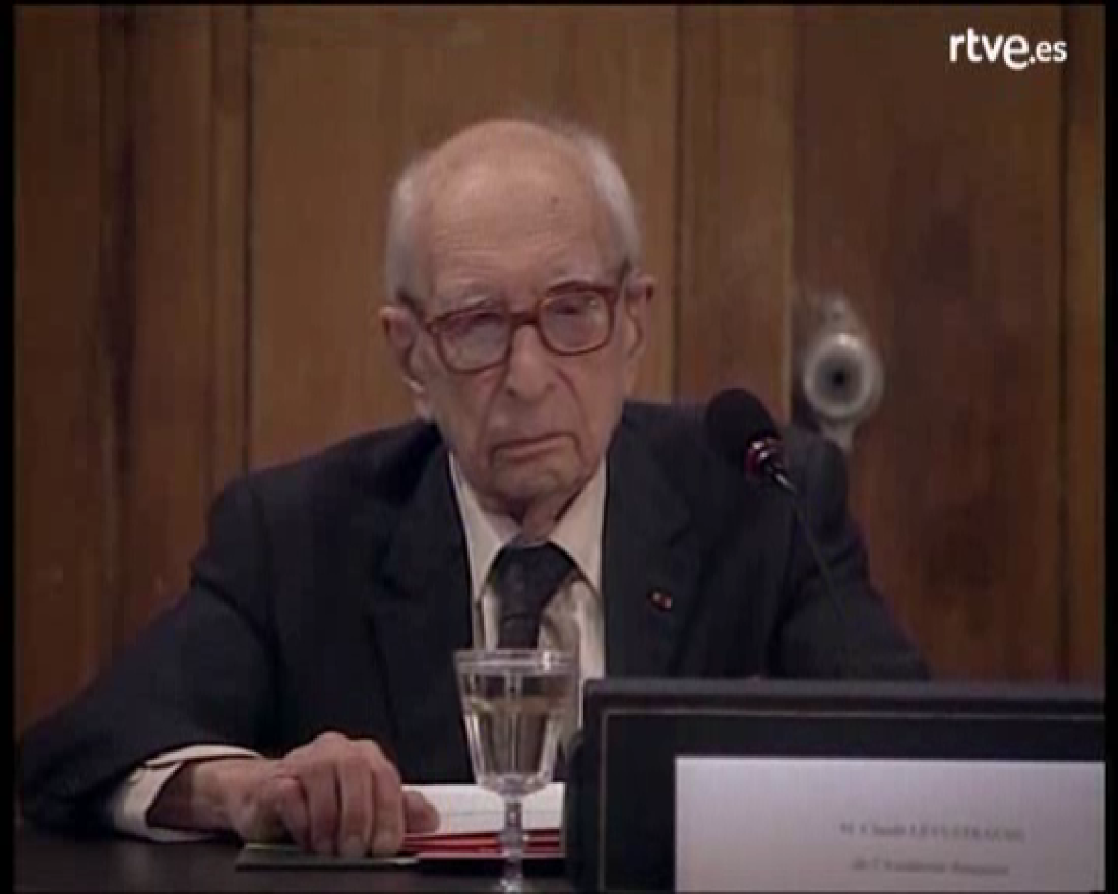 Entrega del premi a Lévi-Strauss