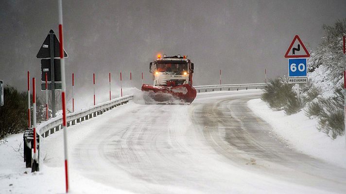Telediario 1 - La primera DANA del invierno trae nevadas y un descenso de la temperatura
