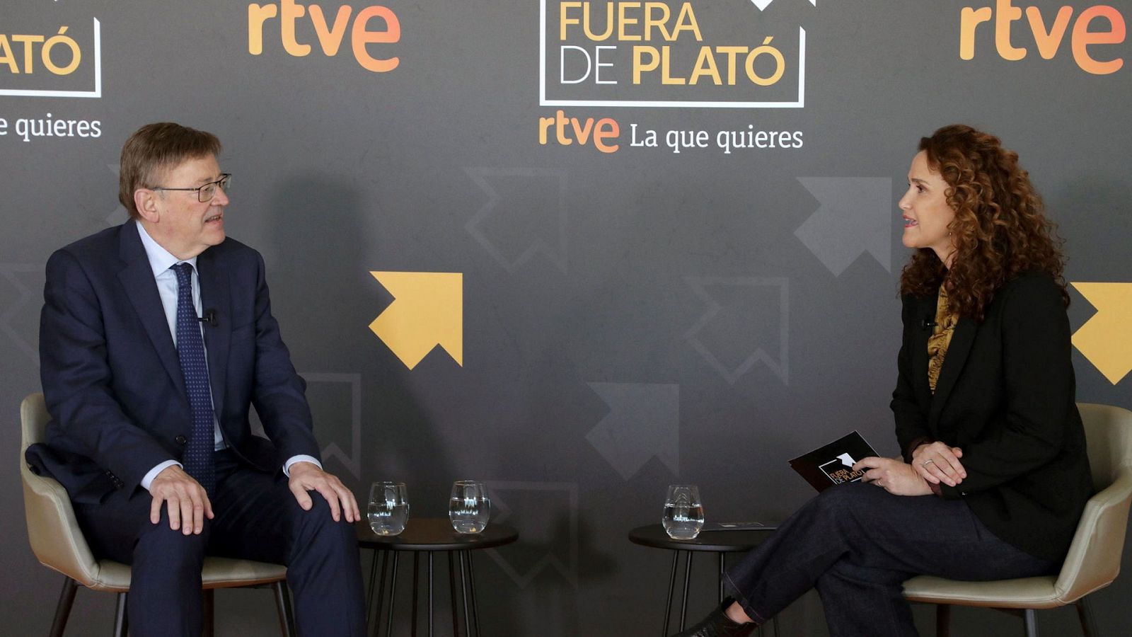 Ximo Puig inaugura los encuentros 'Fuera de plató' de RTVE