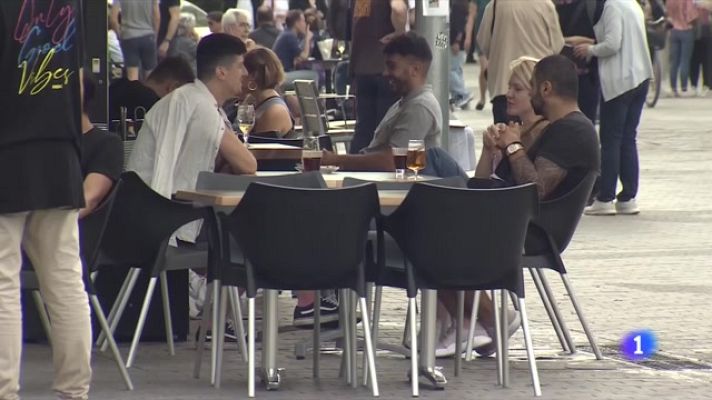 L'Informatiu - El Govern vol amplir el certificat covid a la restuaració, els gimnasos i les residències