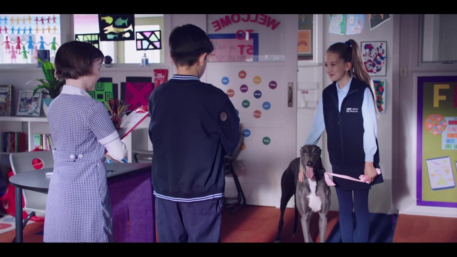 El caso del extraño día de la mascota - The Inbestigators | Ver