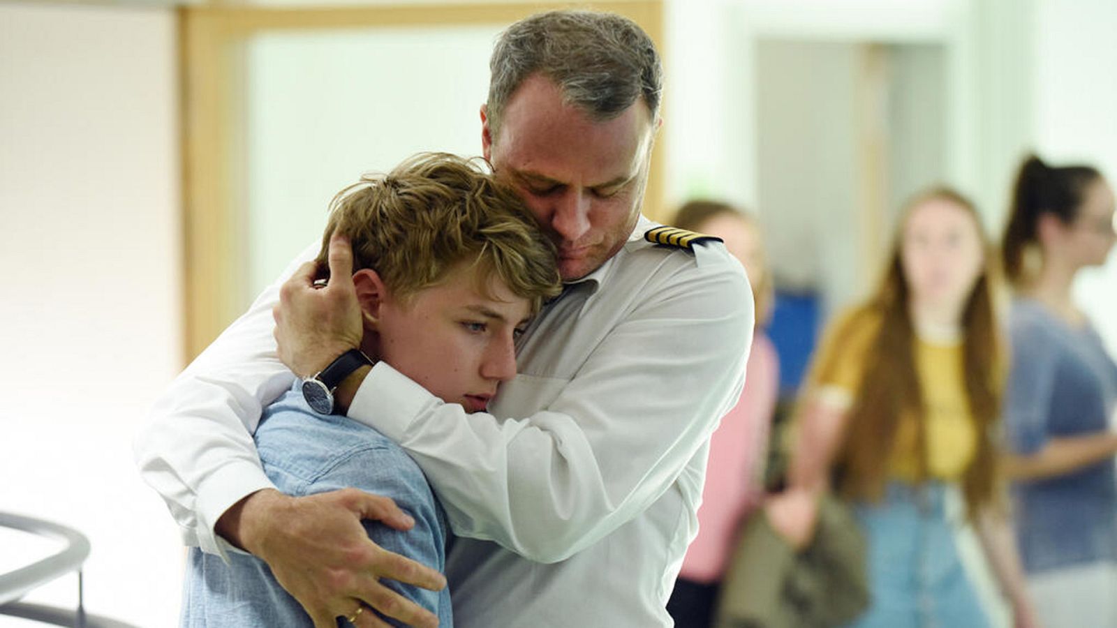 Sesión de tarde - Abuelo en adopción - Ver ahora