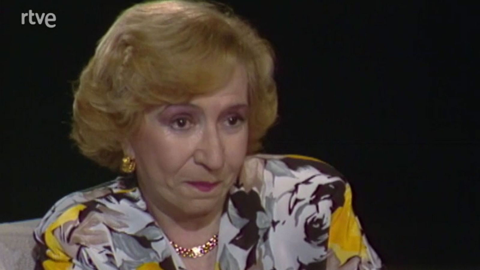 La luna - Margarita Landi y Nana Mouskouri - La luna | Ver