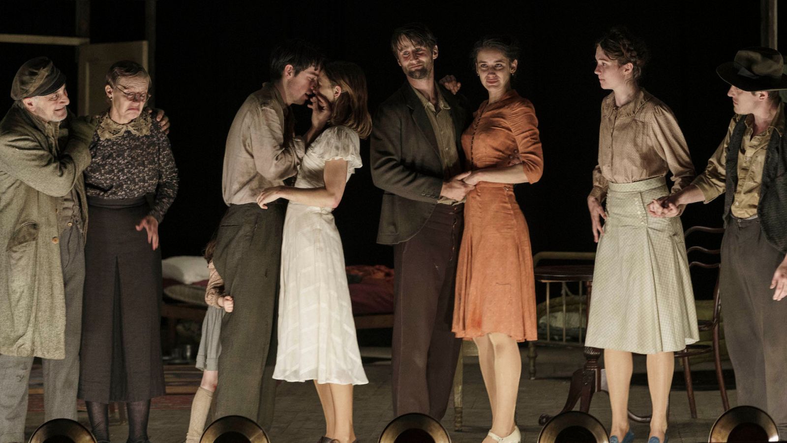 'El amor en su lugar': amor y arte en el gueto de Varsovia | Ver