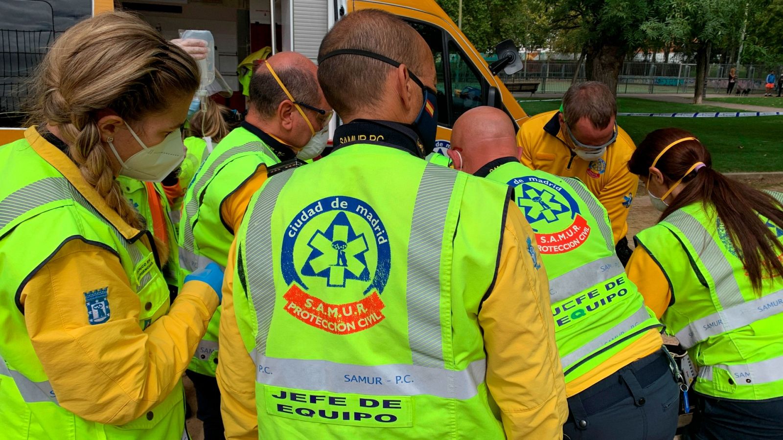 El 112 admite que cruzó dos llamdas de casos urgentes y por eso llegaron con retraso a atender a una persona fallecida