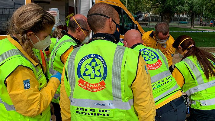 Telediario 1 - El 112 admite que cruzó dos llamadas de casos urgentes y por eso llegaron con retraso a atender a una persona fallecida