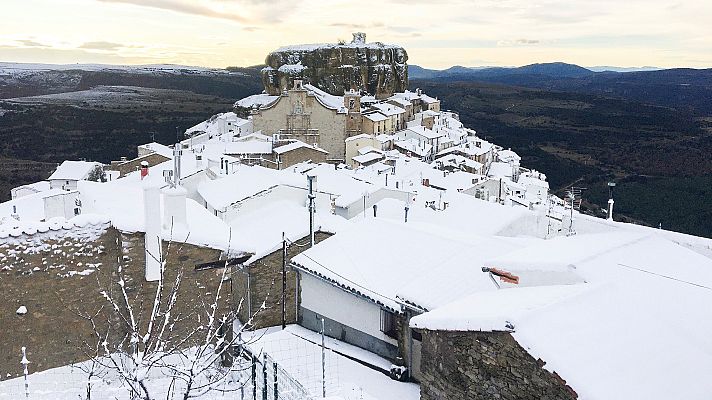 Telediario 1 - La DANA sigue avanzando con más lluvias y nevadas a su paso