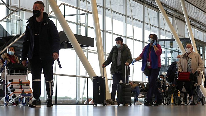 Telediario Fin de Semana - Detectan casos sospechosos de la variante ómicron en Alemania y Países Bajos