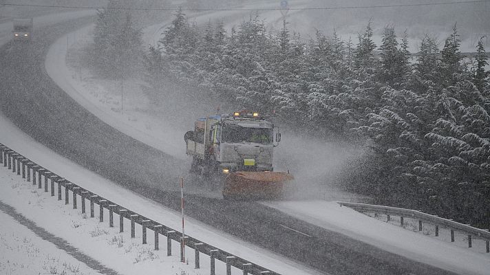 Telediario Fin de Semana - Temporal de nieve en la mitad norte peninsular