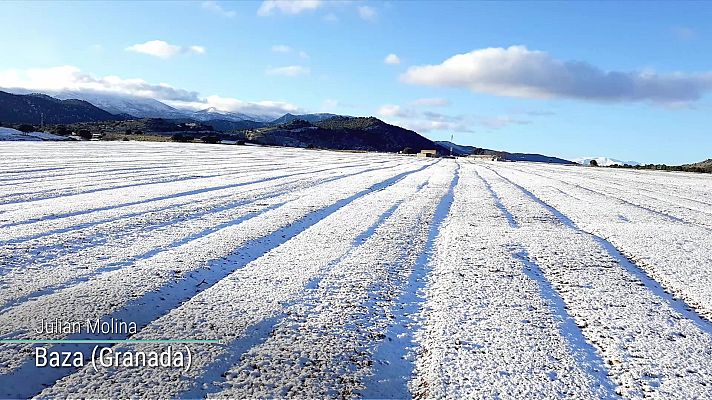 El tiempo - Nevadas en cotas bajas de la mitad norte peninsular. Intervalos de viento fuerte o muy fuerte en el Cantábrico, tercio oriental y zonas montañosas peninsulares, Baleares y Alborán