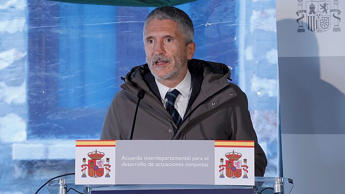 Telediario 1 - El Gobierno dice que el fin de los homenajes a etarras "llega tarde" y la oposición desconfía del motivo