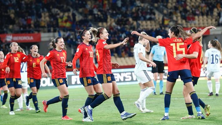 Fútbol - Las mejores jugadas del España 8-0 Escocia
