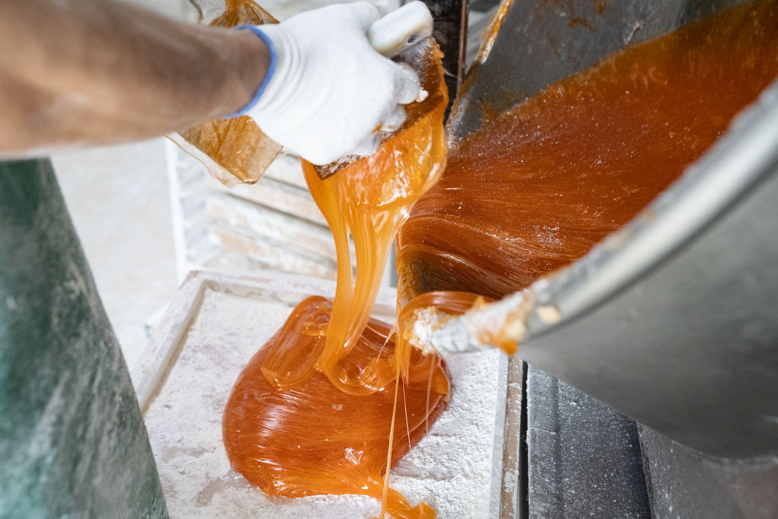 Aquí hay trabajo - ¡Al turrón! - ver ahora