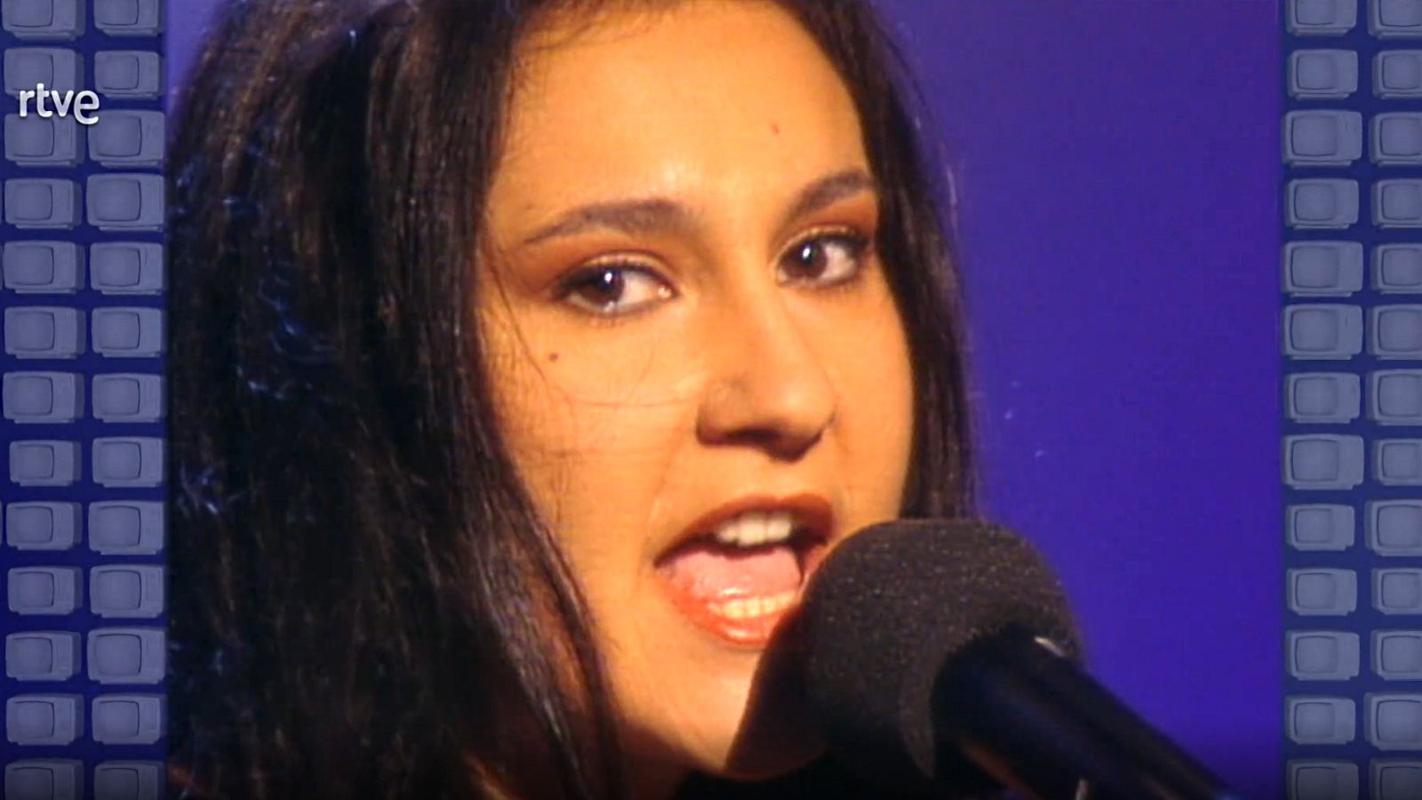 Viaje al centro de la tele - Un paso al frente, grandes éxitos - ver ahora