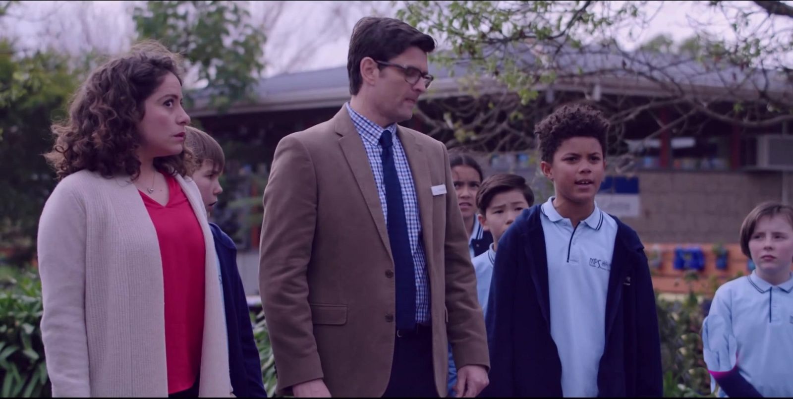 El caso de los bolsos robados - The Inbestigators | Ver