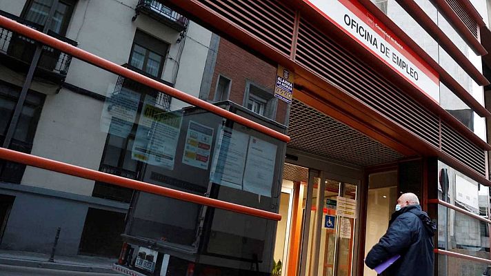 Telediario 1 - Caída histórica del paro en noviembre hasta niveles prepandemia