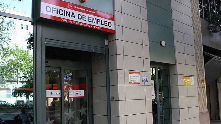 Telediario 1 - Los agentes sociales ponen el foco en "trabajar más" ante el elevado paro juevnil