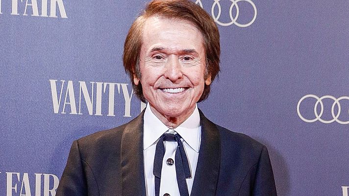 D Corazón - Raphael, premio Personaje del Año 2021 de 'Vanity Fair'