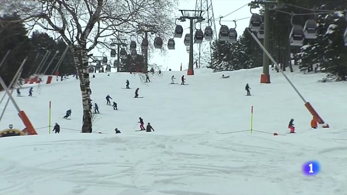 L'Informatiu - Èxode a la muntanya pel Pont de la Puríssima