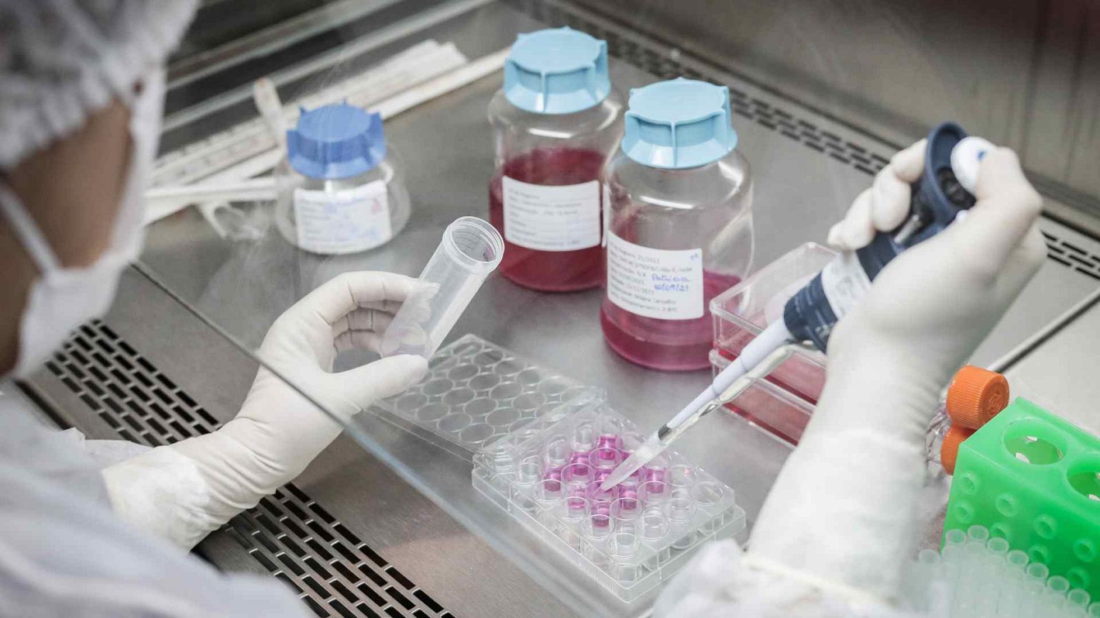 La subida de casos abre el debate de si la vacunación debe ser obligatoria | Ver